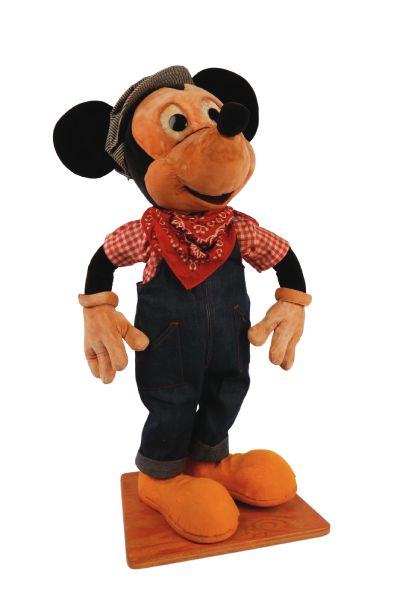 Micky mouse antiguo en la exhibicion por los 100 años de Disney.