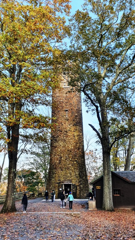 Foliage Bowman's Hill tower en Bucks County