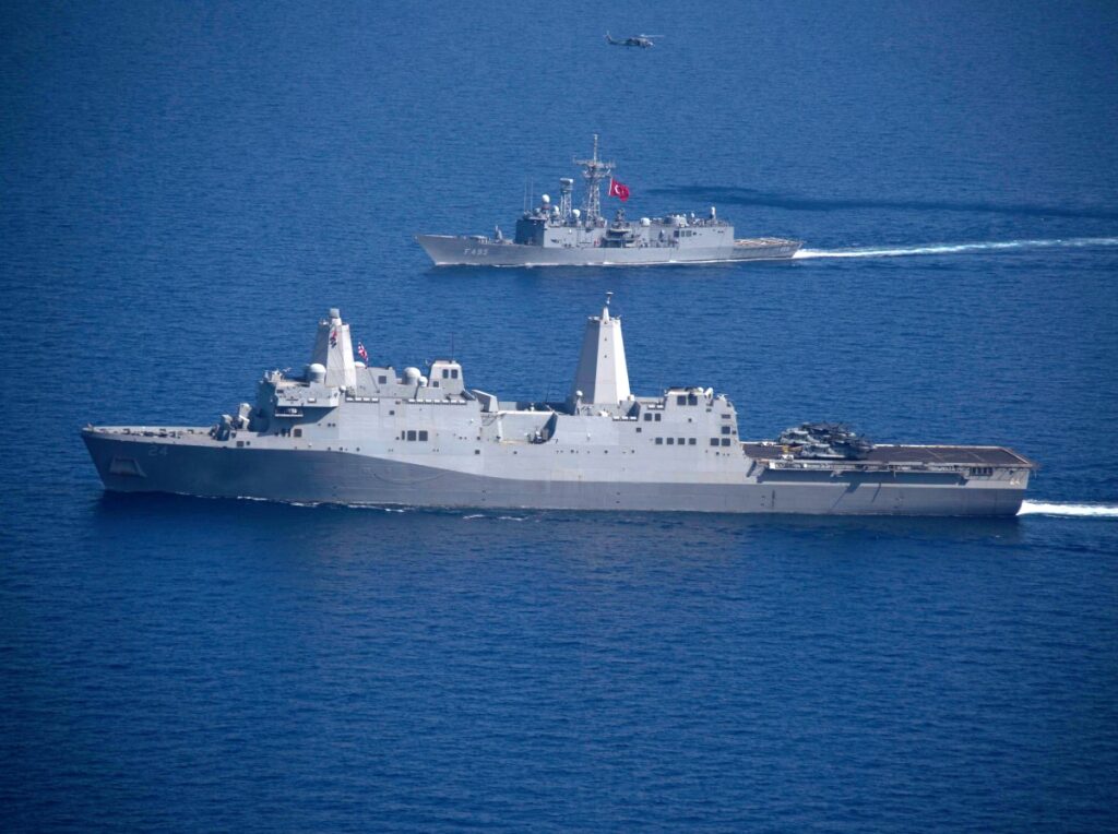 Barcos que estaran en la celebración de los 250 de la Armada de Estados Unidos