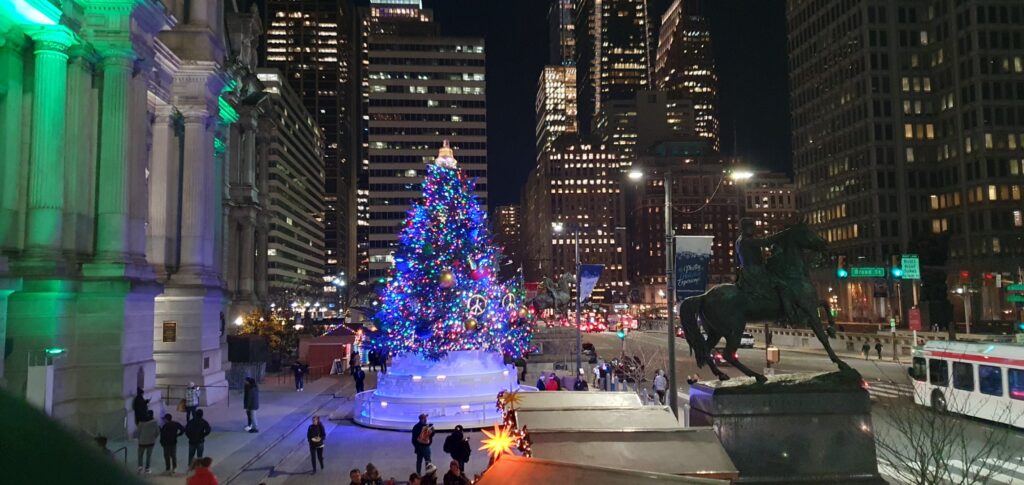 Arbol de navidad en el City Hall de Philadelphia