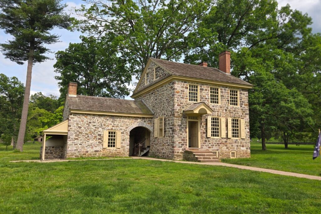 Casa de dos pisos en donde vivio George Washington en Valley Forge